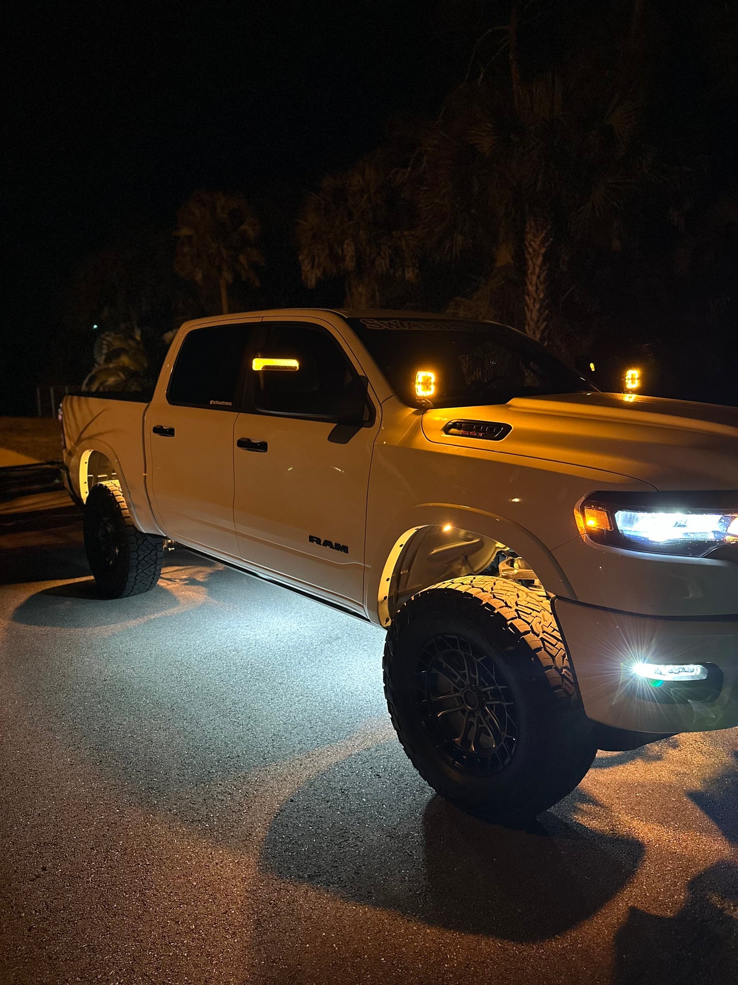 Amber pod light on truck