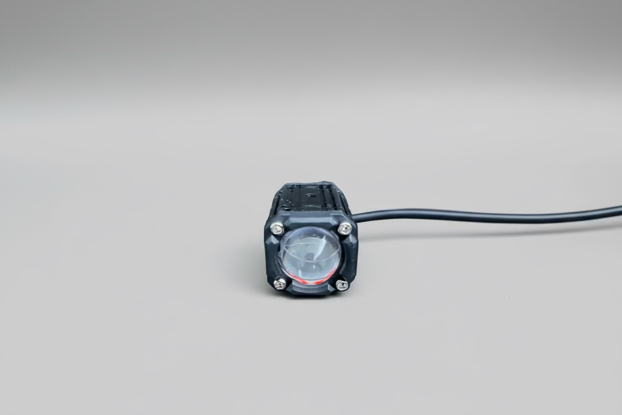 Different color temperatures of the Shoreline Offroad Pro Series 1” Driving Light Pod Lights, featuring warm yellow light and cool white light options for customizable illumination.