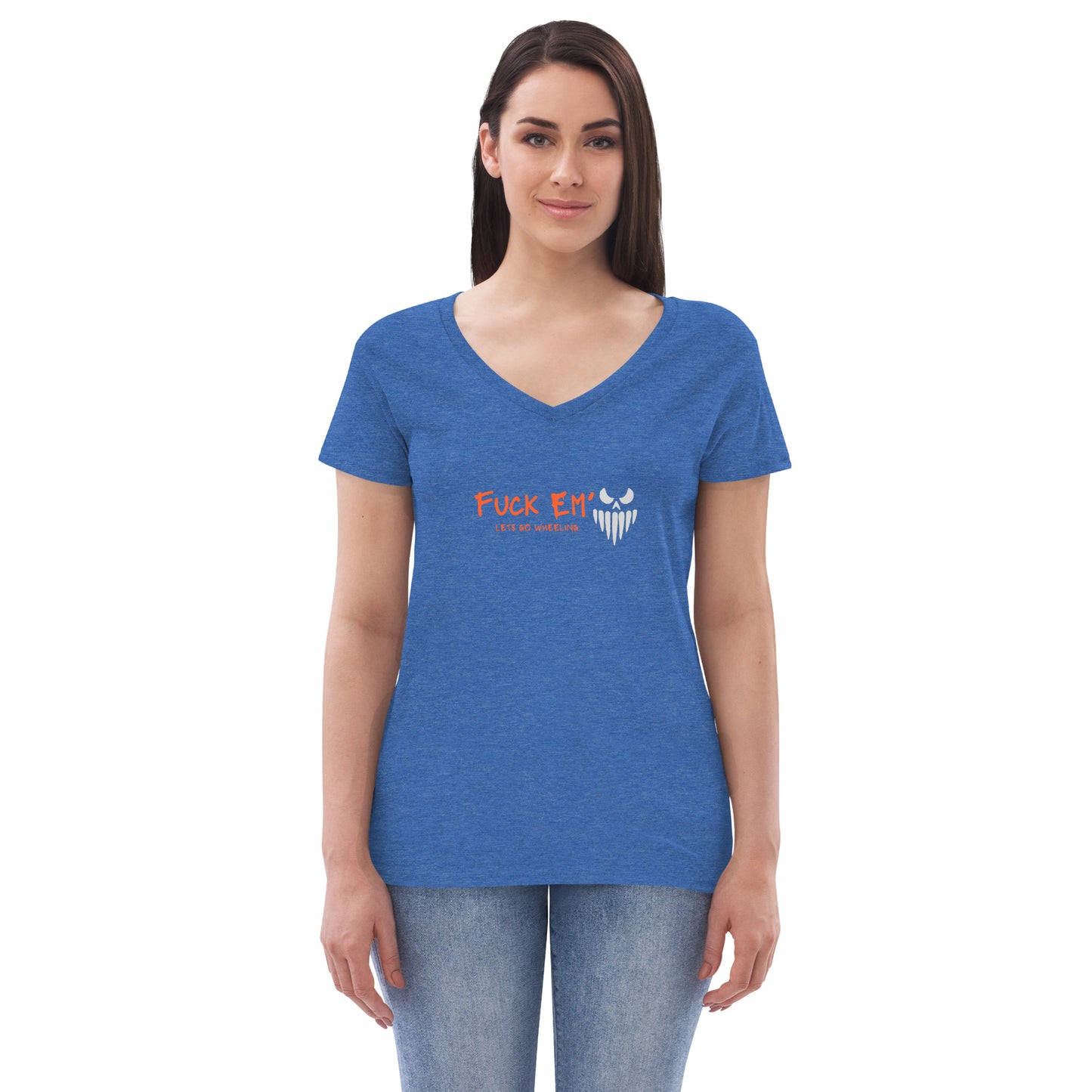 a woman wearing a blue t - shirt that says fox err